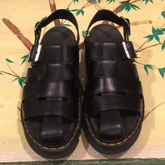 dr martens airwair sandals